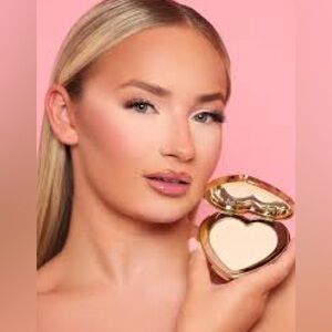 P. Louise under eye powder - Shortbread